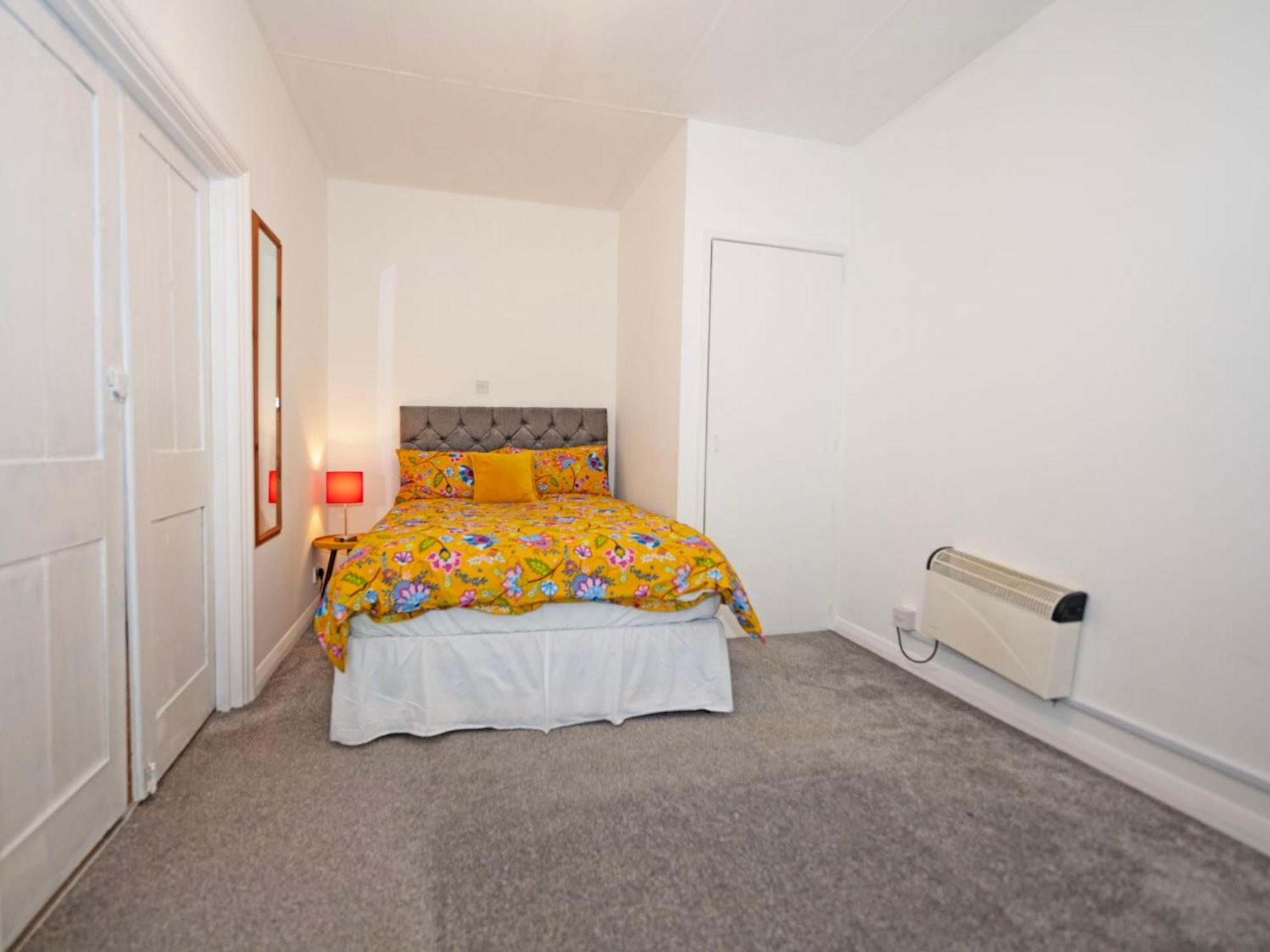 Flat In Clapham Budget Friendly Stay ลอนดอน ภายนอก รูปภาพ