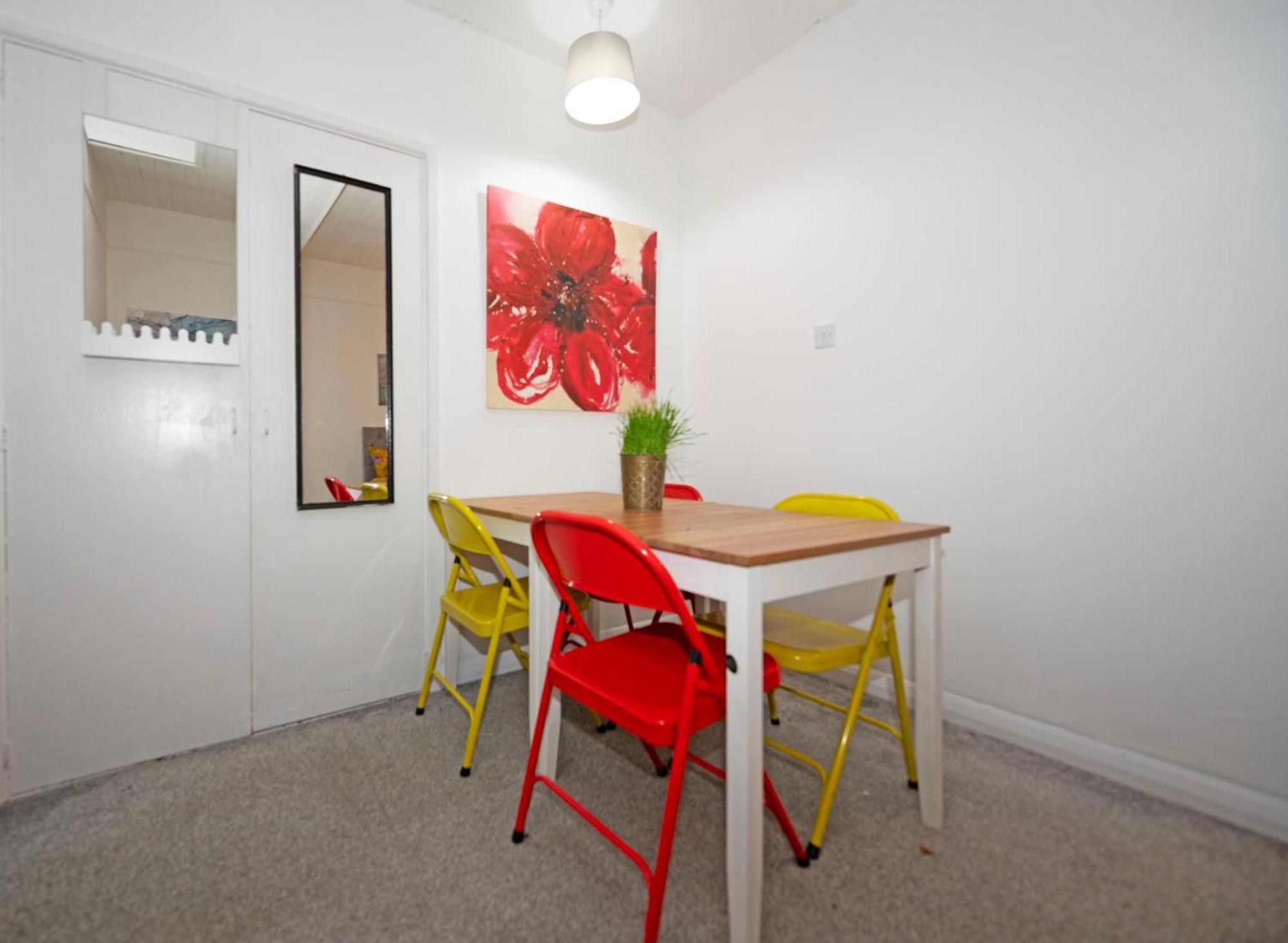 Flat In Clapham Budget Friendly Stay ลอนดอน ภายนอก รูปภาพ