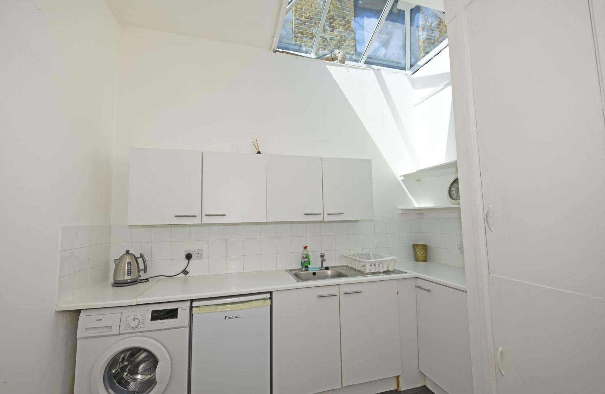 Flat In Clapham Budget Friendly Stay ลอนดอน ภายนอก รูปภาพ